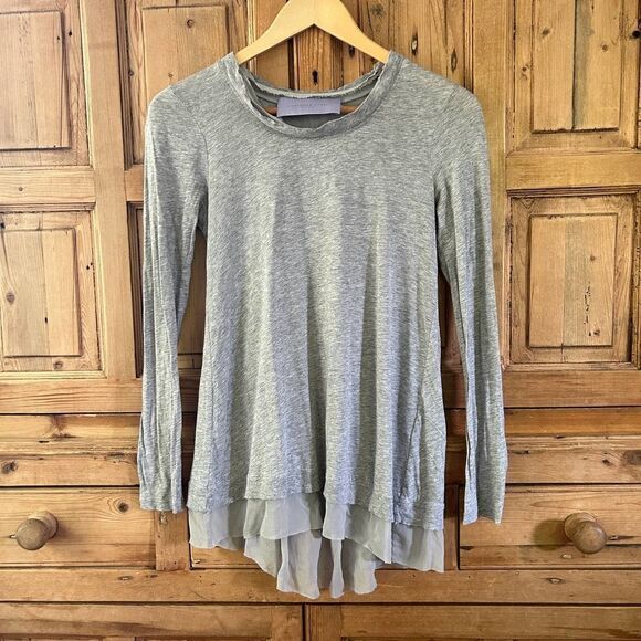 Lavender Label by Vera Wang XS Gray Long Sleeve Tee Silk Details - Picture 1 of 10